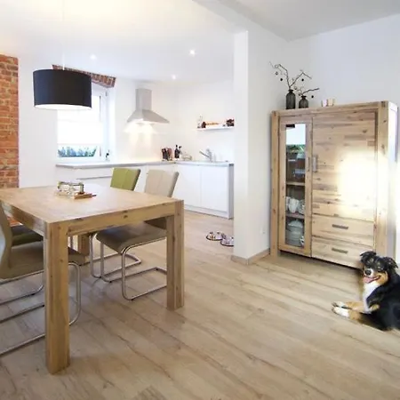 Апартаменты Helle Und Moderne Mit Terrasse